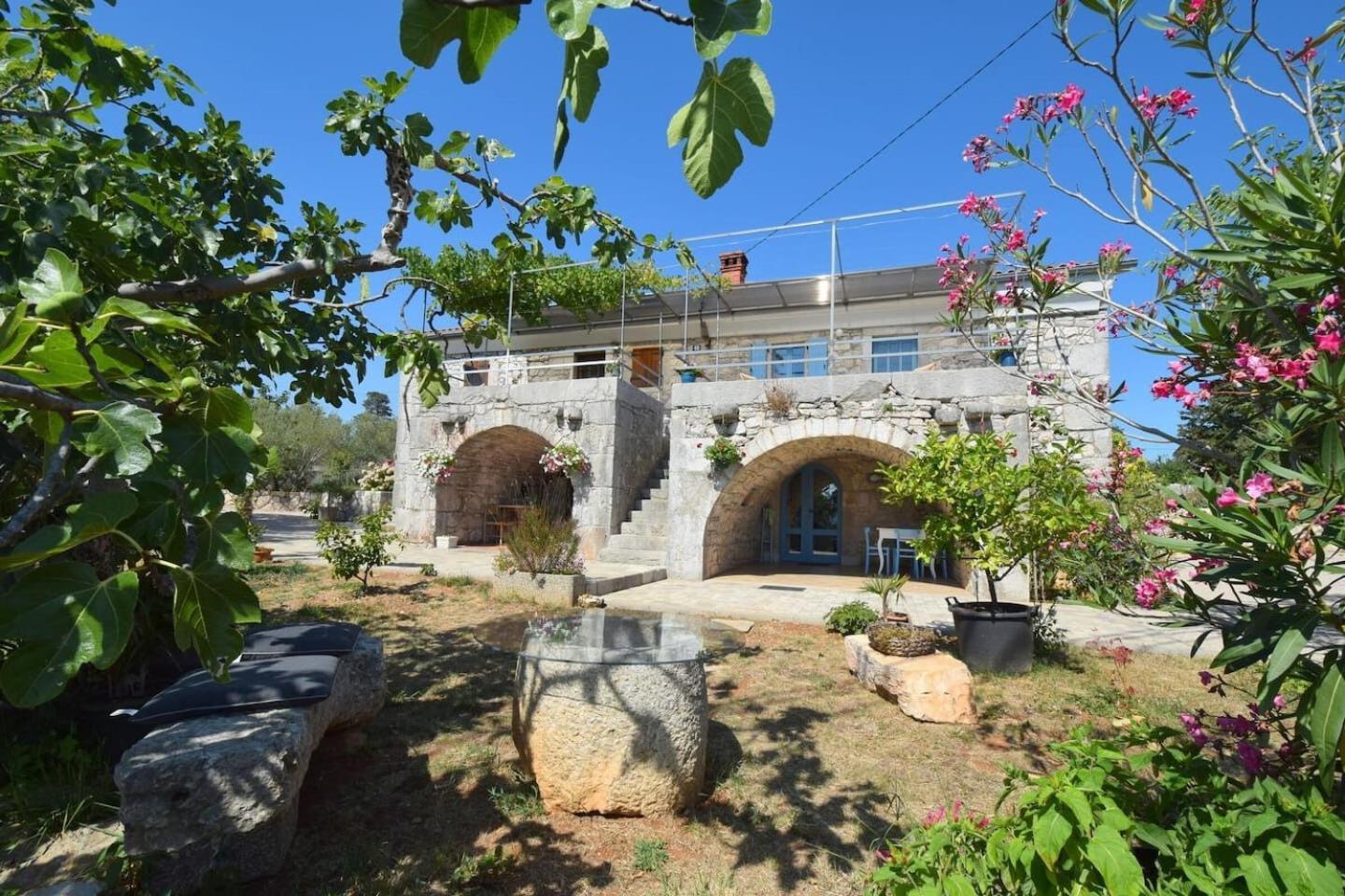 Apartments Insula Insule - Rustic & Peaceful Skrbcici Ngoại thất bức ảnh
