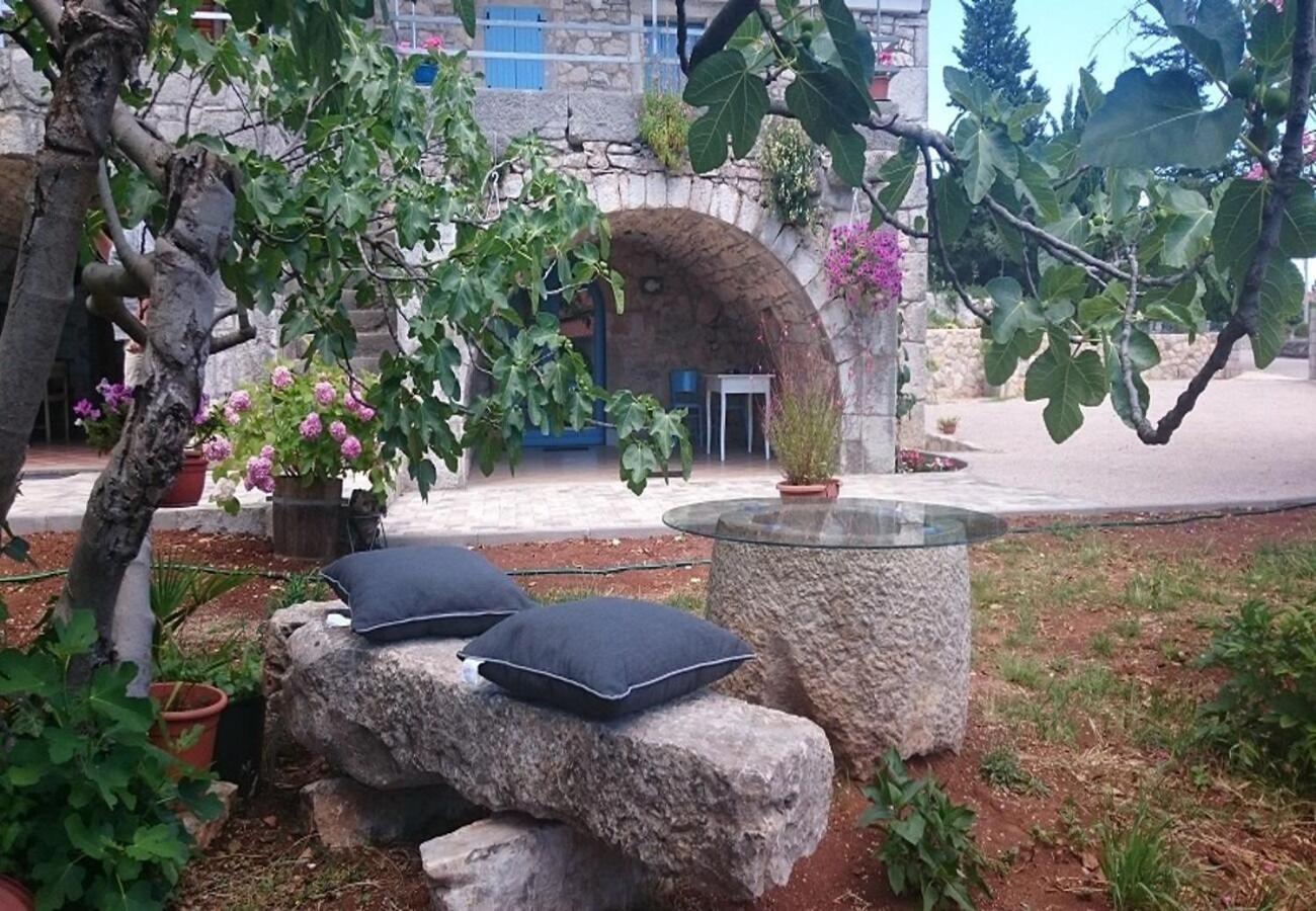 Apartments Insula Insule - Rustic & Peaceful Skrbcici Ngoại thất bức ảnh